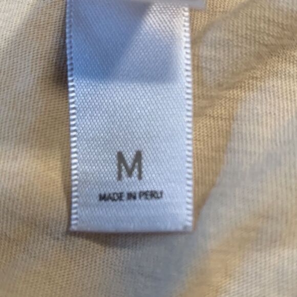 Alternative earth T shirt with bear and deer having tea, made in Peru, medium - Picture 4 of 10